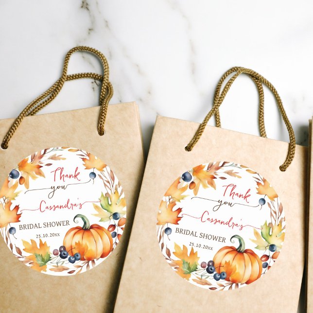 Sticker Rond Couronne de feuilles de citrouille de Tombez amour (Fall in love bridal shower favor gift thank you stickers pumpkin autumn leaves berry wreath stickers)