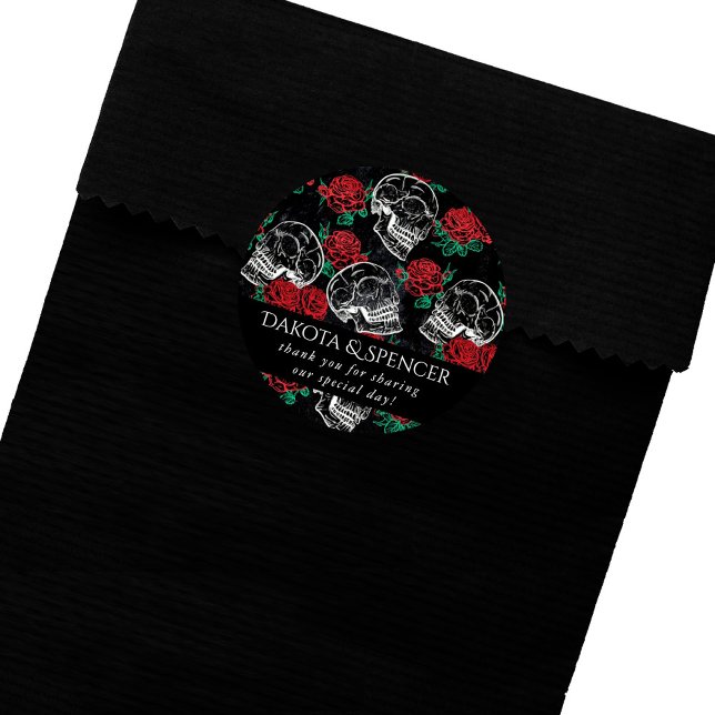 Sticker Rond Crânes et Roses Rouges | Moderne Gothique Merci (Créateur téléchargé)