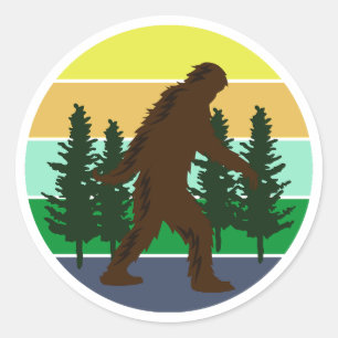 Sticker Rond Croyant Sasquatch Vintage Sunset Bigfoot