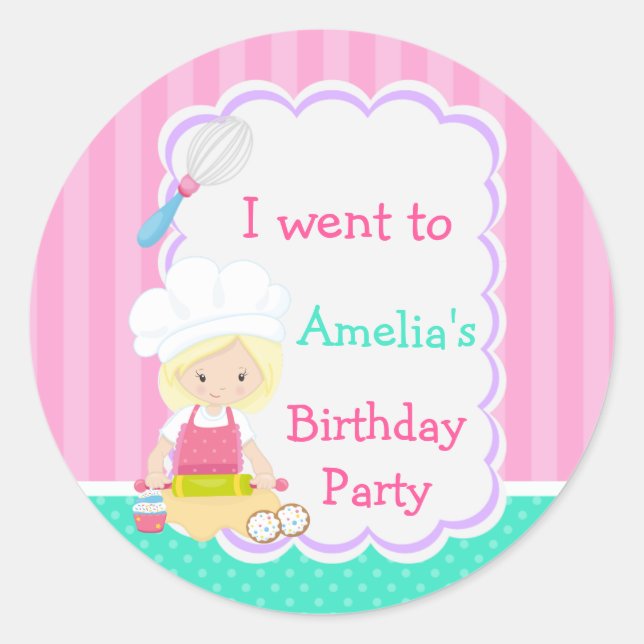 Sticker Rond Cute Blonde Girl Baking Anniversaire (Devant)