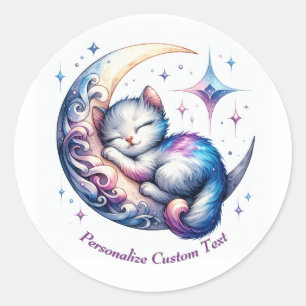 Sticker Rond Cute Kitten personnalisé dormant sur une demi-lune