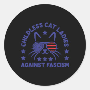 Sticker Rond Dames de chats sans enfants contre le fascisme Drô