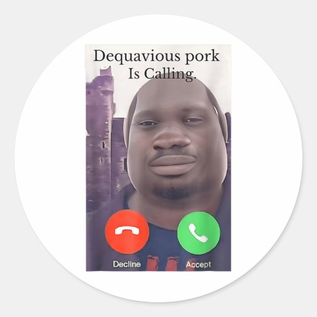 Sticker Rond Daquavious Pork Appelle John Pork Meme Joke Odd (Devant)