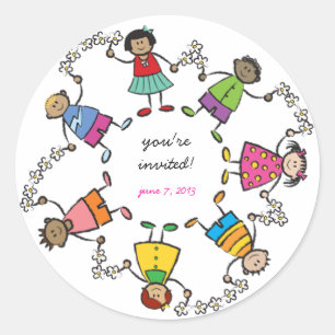 Sticker Rond De mignons Enfants En Cartoon Heureux Amis Dans Le