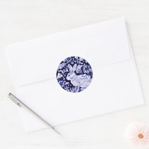 Sticker Rond Dedham Blue Rabbit, Classic Blue & White Design
