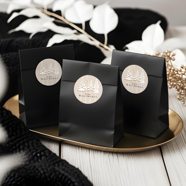 Sticker Rond Design de Noël À feuillage persistant élégant pers (Personalized Elegant Evergreen Christmas Design Classic Round Sticker)