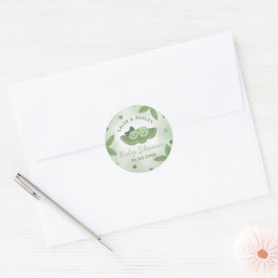 Sticker Rond Deux petits pois dans un Baby shower de pod jumeau