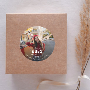 Sticker Rond Diplômé 2026 Photo Rouge Fête de Remise des Diplôm