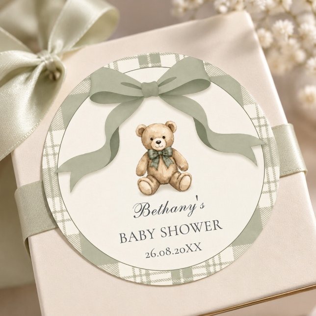 Sticker Rond Douce Fête de Naissance Ourson Gingham Vert Sauge (Preppy Grandmillennial Baby Shower Sticker)