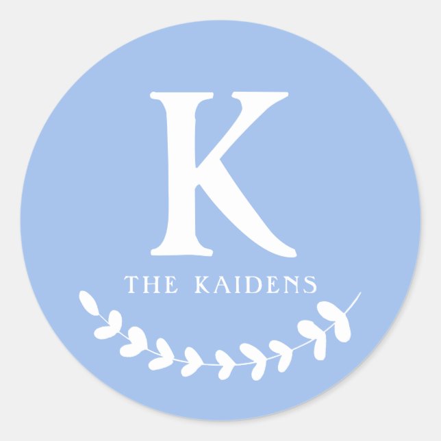 Sticker Rond Dusty Blue Monogram Initial & Famille Nom (Devant)
