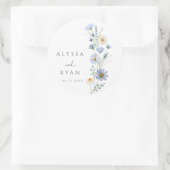 Sticker Rond Dusty Blue Sage Wildflower Meadow Wedding (Sac)