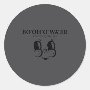 Sticker Rond Eau en bouteille avec accent britannique Bo''oh''o