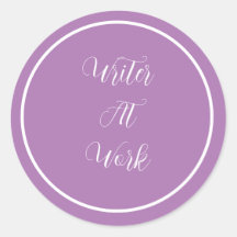 Écrivain au travail violet