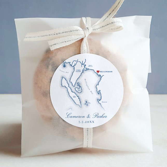Sticker Rond Elégant Bellingham Washington Carte Mariage Favor (Elegant Bellingham Washington Wedding favor round sticker labels with navy blue map from Coastal Map)