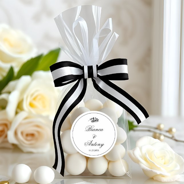 Sticker Rond Elegant black and white branch and border wedding (Créateur téléchargé)