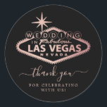 Sticker Rond Elégant Las Vegas Destination Merci de mariage<br><div class="desc">Célébrez dans le style avec ces autocollants de mariage modernes et très tendance. Ce design est facile à personnaliser avec votre libellé d'événement spécial et vos invités seront ravis quand ils reçoivent ces fabuleux autocollants.</div>
