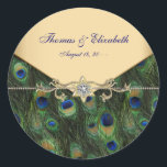 Sticker Rond Élégant Mariage Emerald Green et Gold Peacock<br><div class="desc">Élégants stickers vert émeraude et or paon.</div>