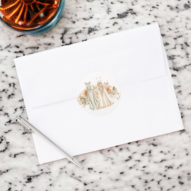 Sticker Rond Élégant Mariage gay deux mariées en robe (Elegant Gay Wedding Two Brides in Dresses Classic Round Stickers from Ricaso)