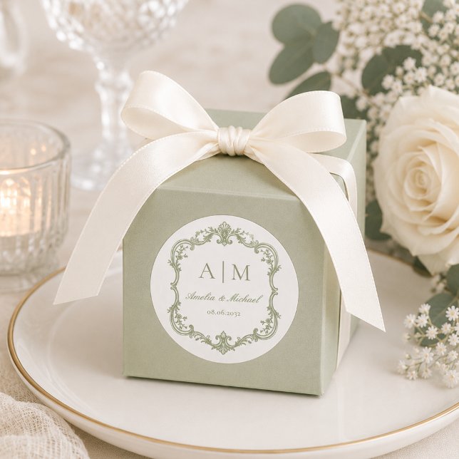 Sticker Rond  Élégant Mariage Monogramme Vintage  (Elegant Vintage Monogram Sage Green White Wedding Classic Round Sticker)