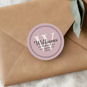 Sticker Rond Élégant monogramme uni rose blush d'adresse de ret