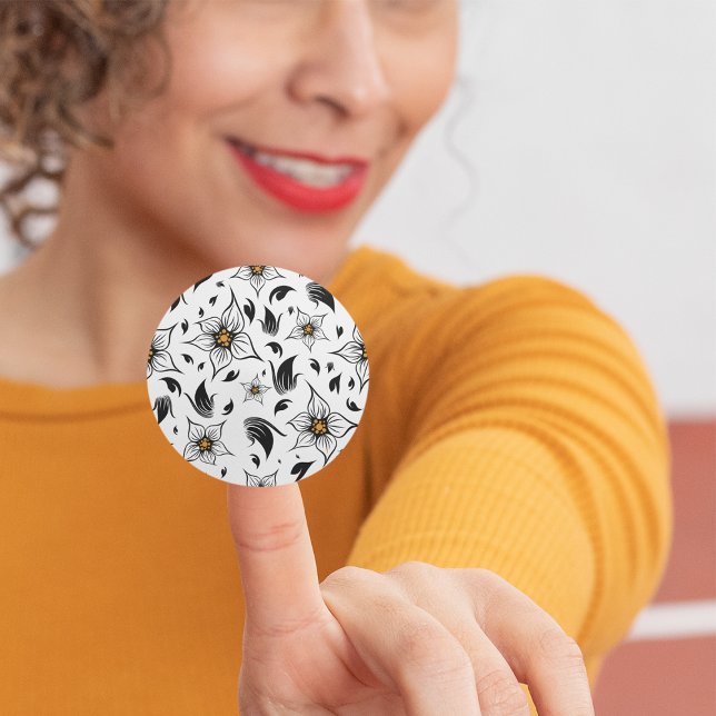 Sticker Rond Élégant motif floral noir et blanc (Créateur téléchargé)