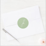Sticker Rond Élégant Sage Green Script Monogramme Mariage<br><div class="desc">Autocollants de mariage élégants avec un design classique avec votre monogramme dans une police de script.</div>