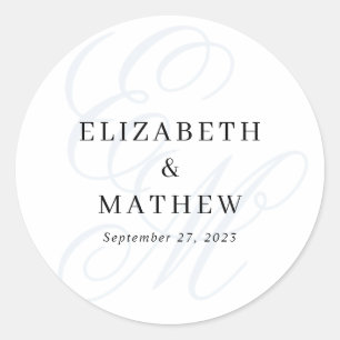 Sticker Rond Élégant Script Dusty Blue Monogram Mariage