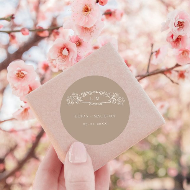 Sticker Rond Élégant Taupe mariage de monogramme de crête botan (Créateur téléchargé)