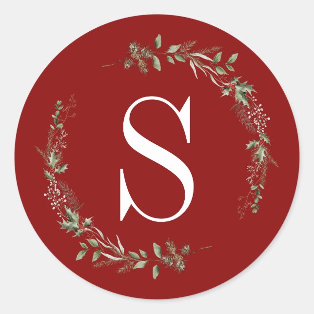 Sticker Rond Élégante Verdure de Noël Rouge Monogramme Wreath (Devant)