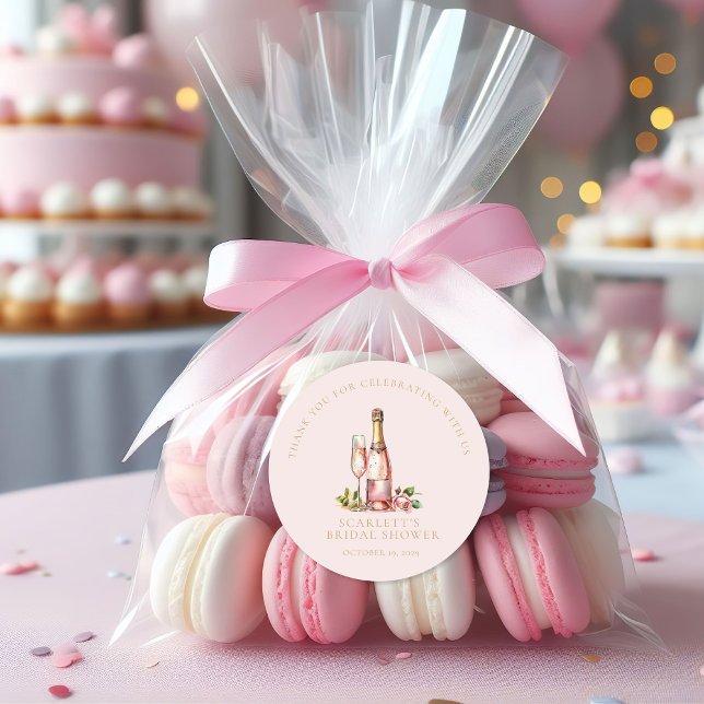 Sticker Rond Élégantes Pétales et Prosecco : Fête de Mariée (Petals and Prosecco Round Sticker )