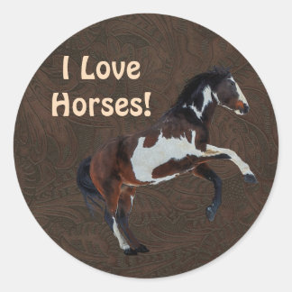Sticker Rond Élevage Pinto Stallion Horse sur faux Leather BG