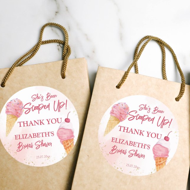 Sticker Rond Elle a été cueillie glace rose enterrement de vie  (Bridal shower thank you stickers she's been scooped up ice cream bridal shower favor gift tags)