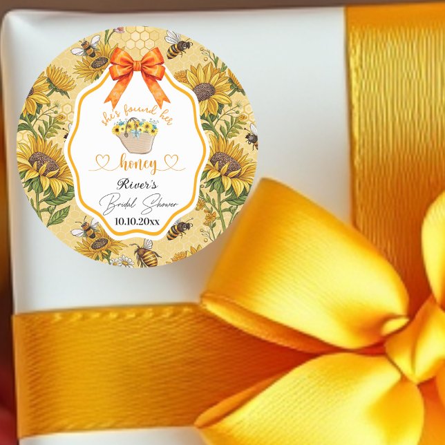 Sticker Rond Elle a trouvé sa Baby Shower de mariage au miel   (Créateur téléchargé)