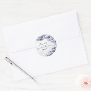 Sticker Rond Elle est sur un nuage mariage enterrement de vie d