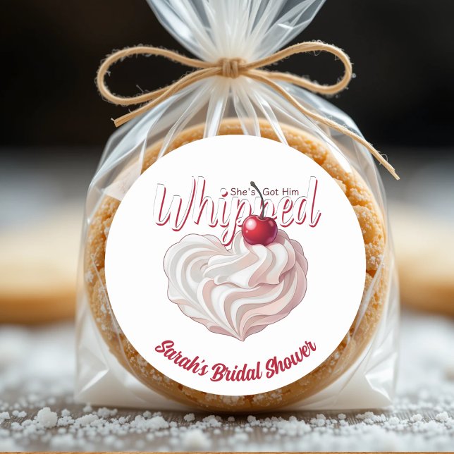 Sticker Rond Elle L'a Mis Crème Chantilly Cerise Enterrement de (She's Got Him Whipped Cream Cherry Bridal Shower Classic Round Sticker
)