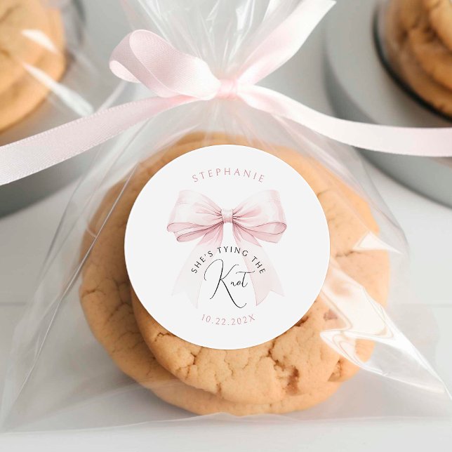 Sticker Rond Elle se marie: Shower pour la mariée (Créateur téléchargé)