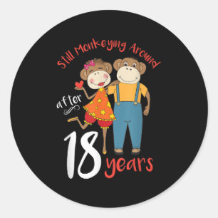 Sticker Rond Encore Monkeying autour de 18 Anniversaire Mariage