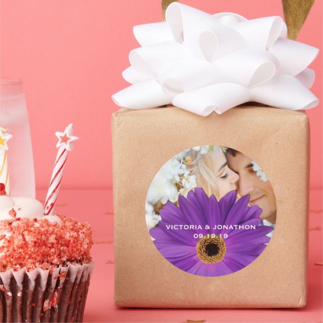 Sticker Rond Enregistrer la date Photo Plum Gerber Daisy Mariag (Fête)