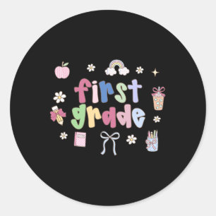 Sticker Rond Enseignant de première année Doodle Coquette Nœud 