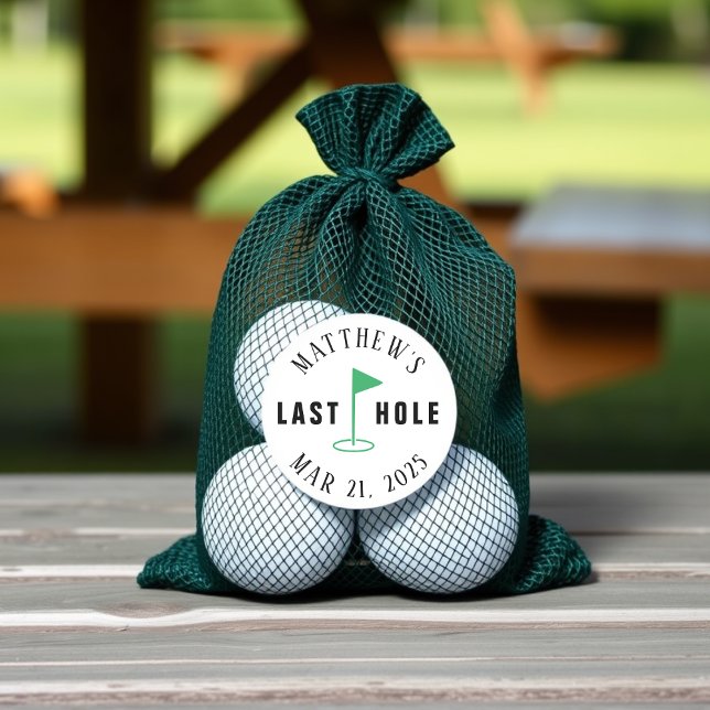 Sticker Rond Enterrement de vie de garçon de golf dernier trou (Créateur téléchargé)