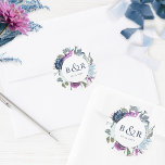 Sticker Rond Enveloppe de Mariage Floral violet et bleu / Favor<br><div class="desc">Elégante enveloppe de mariage monogrammée sceau ou préférez autocollant avec de magnifiques détails aquarelle florale dans un beau mélange de teintes violettes et bleues. Centrer en blanc avec initiales et deuxième ligne de texte en bleu. Deux options de taille et plusieurs options de forme à choisir. La ligne de texte...</div>
