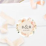 Sticker Rond Enveloppe Mariage de pomme, brun, crème / Favorise<br><div class="desc">Elégante enveloppe mariage monogrammée sceau ou préférez autocollant avec de magnifiques détails aquarelle florale dans un magnifique mélange de teintes pêche, orange, rose rousse, crème et champagne. Centre en crème au champagne avec initiales et deuxième ligne de texte en tons noirs. Aussi disponible avec du texte dans les tons dorés....</div>