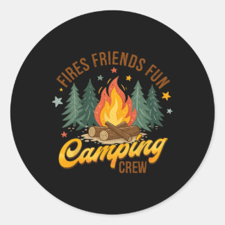 Sticker Rond Équipe de camping amusante des amis du feu Été cam
