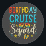 Sticker Rond Escadron de croisière d'anniversaire Vacances de c<br><div class="desc">Anniversaire Croisière Escouade Vacances Funny Crew Design graphique Cadeau Classic Round Sticker Classic Collection.</div>