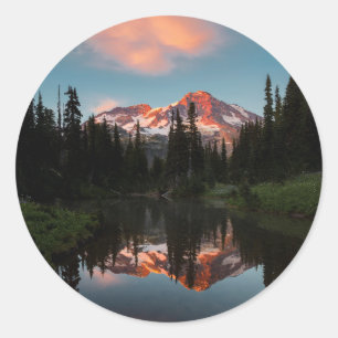 Sticker Rond États-Unis, État de Washington. Mt. Rainier réfléc