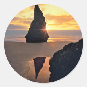 Sticker Rond États-Unis, Oregon. Formation rocheuse au coucher
