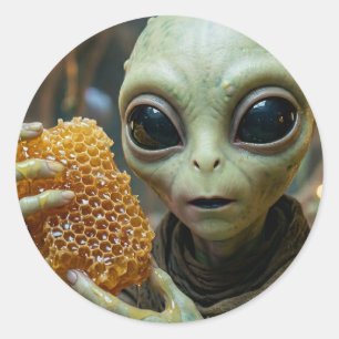 Sticker Rond Être Alien Extraterrestre avec un Nid d'Abeille
