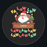 Sticker Rond Fa Law Avocat amusant Père Noël Juge Christmas<br><div class="desc">Drôle thème de Noël pour avocat,  avocat ou juge. Le dessin représente Santa Clause comme un juge et un drôle de jeu de mot juridique.</div>