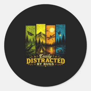 Sticker Rond Facilement distrait par les bugs vintage shirt cam