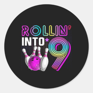 Sticker Rond Faire son entrée dans une fête d'anniversaire de b